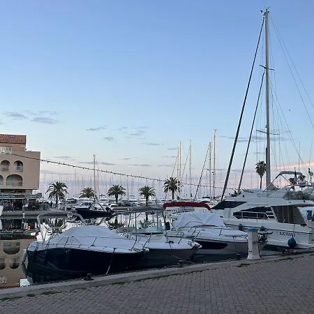 Apartment Cocon Lumineux A 2 Min Du Port Et Des Restaurants