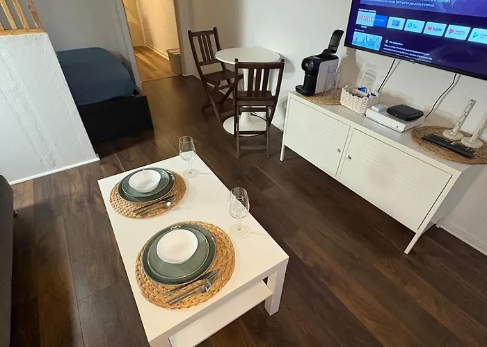 Cocon Lumineux à 2 Min Du Port Et Des Restaurants Appartement *